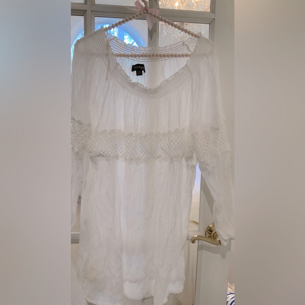 Boho White Embroidered Peasant Blouse - Unbranded